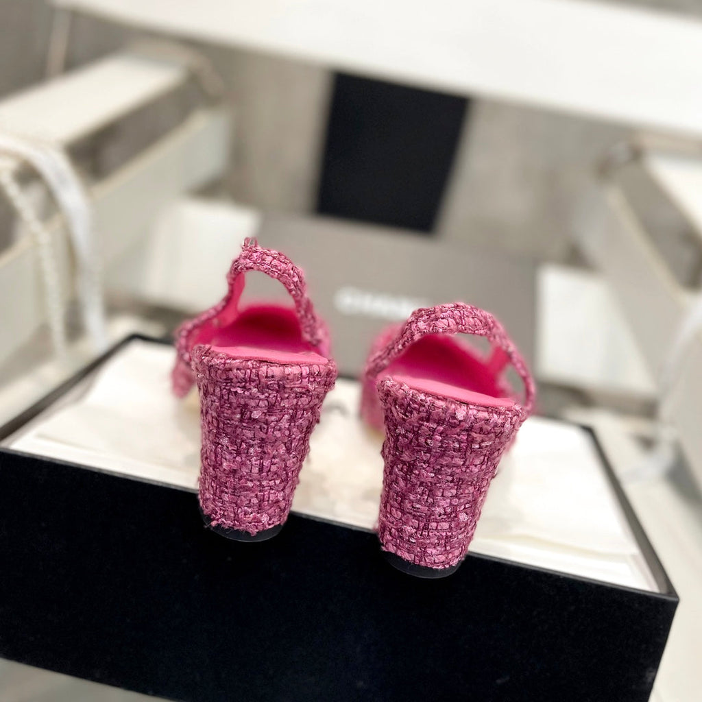 Retro Round-Toe Velvet Sandals