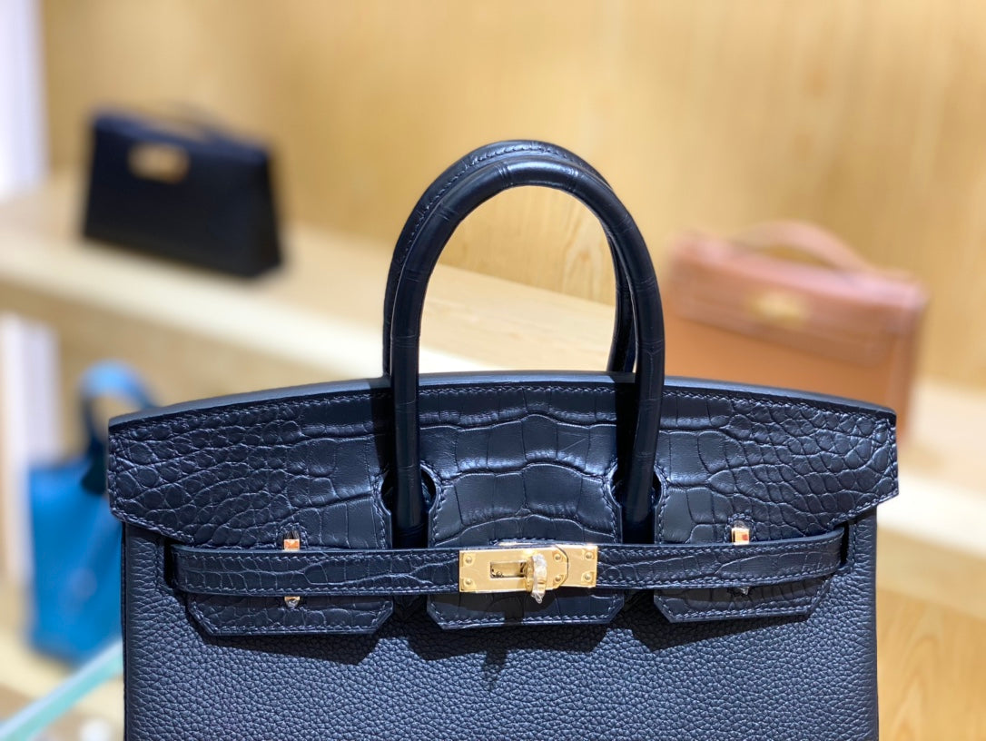 25 Crocodile & Togo Matte Bag