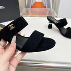 Retro Round-Toe Velvet Sandals