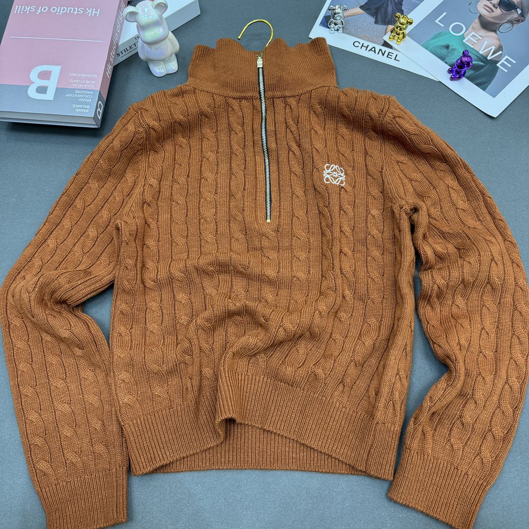 Cable-Knit Wool Cashmere Sweater