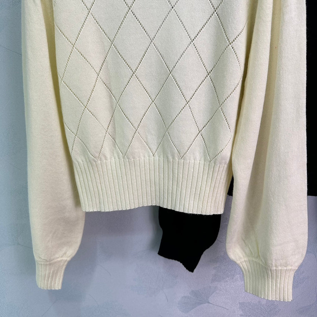 Retro Contrast Knit Top