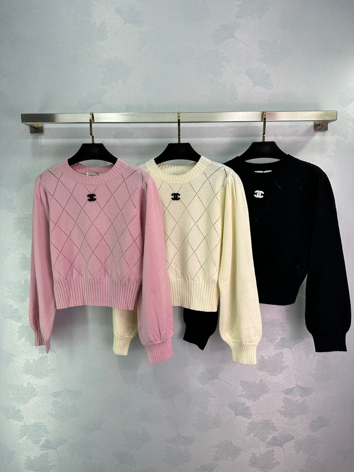 Retro Contrast Knit Top