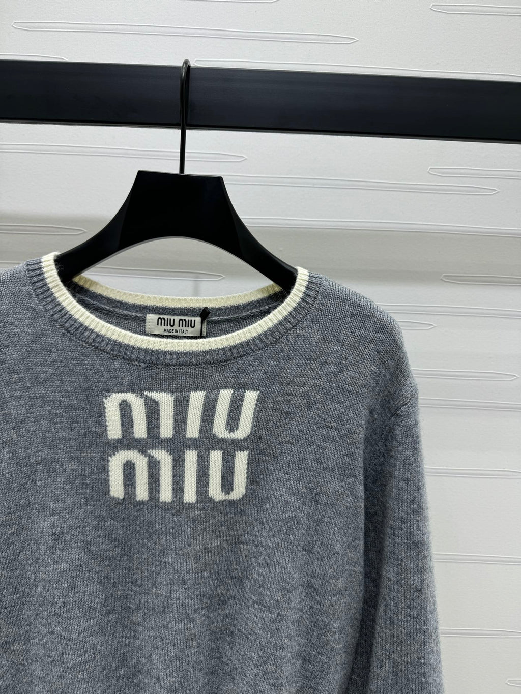 Contrast Knit Long-Sleeve Top
