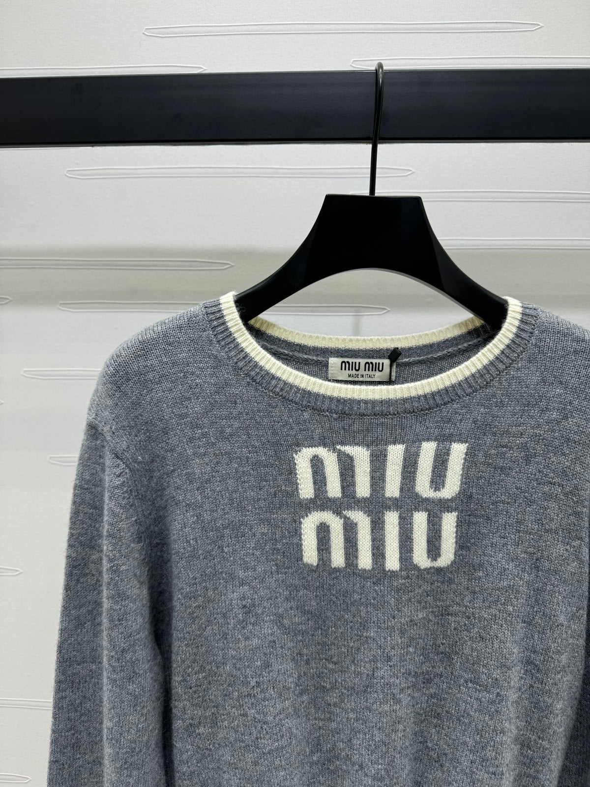 Contrast Knit Long-Sleeve Top