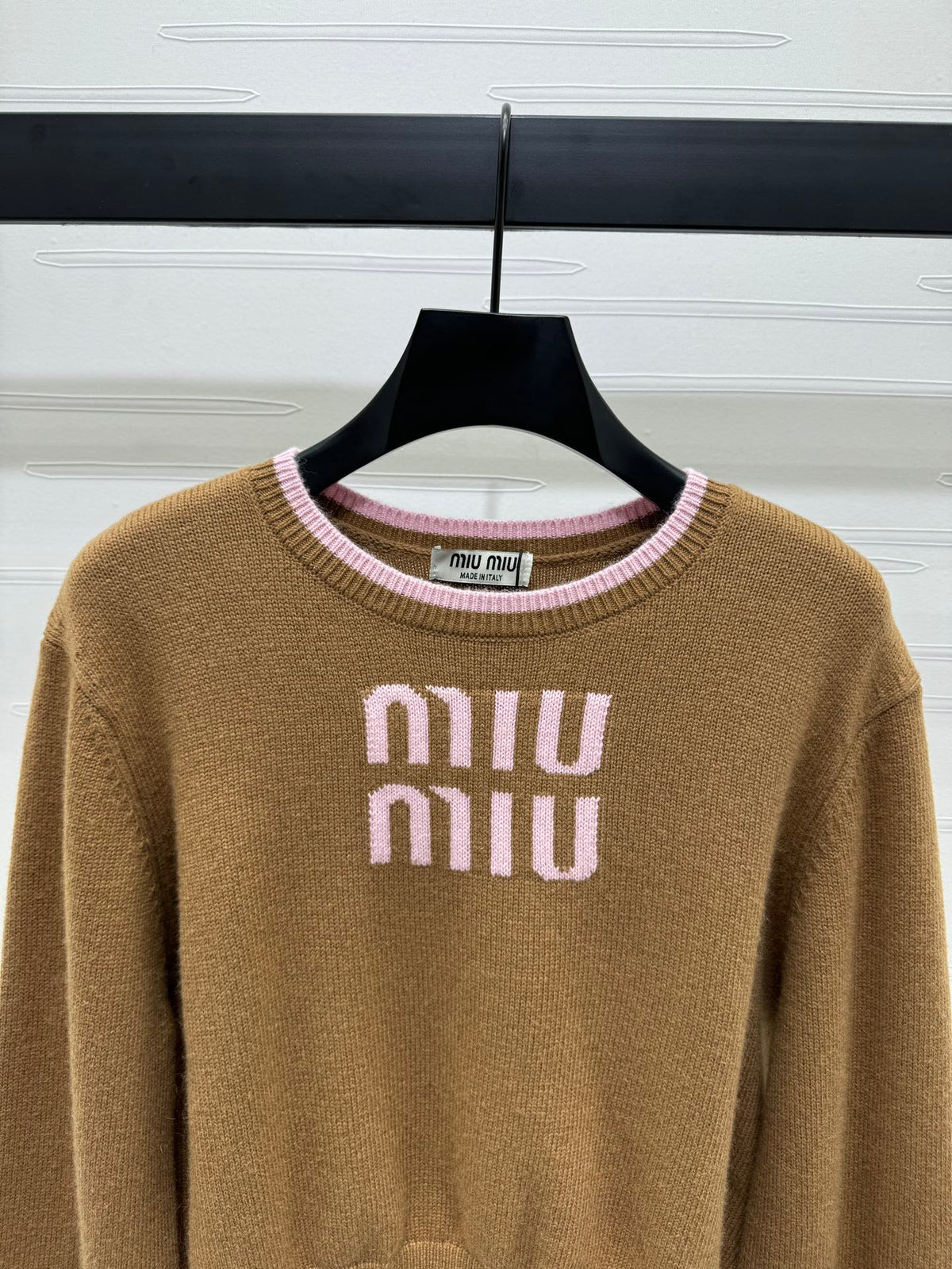 Contrast Knit Long-Sleeve Top