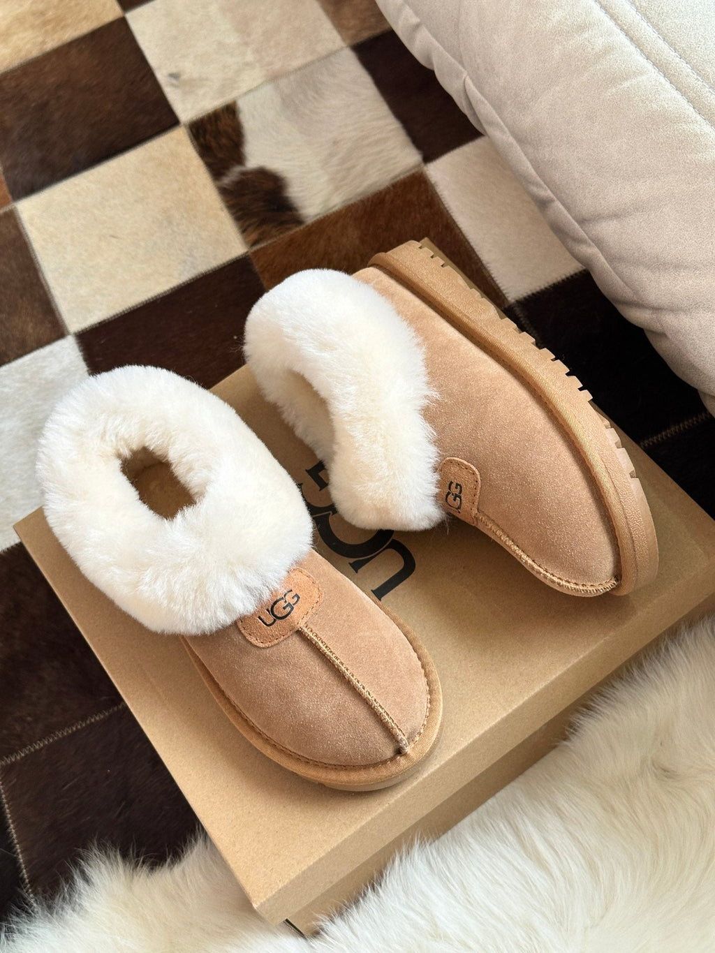 Women’s Low-Cut Shearling Boots