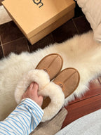 Women’s Low-Cut Shearling Boots