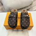 Women’s Flat Winter Slippers