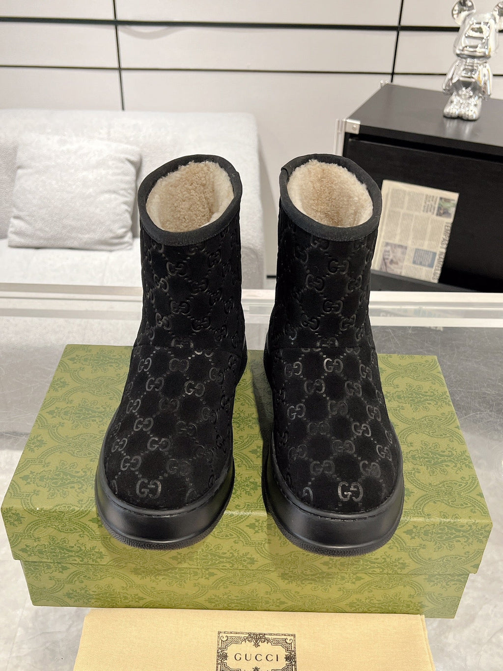 Women’s Shearling Snow Boots