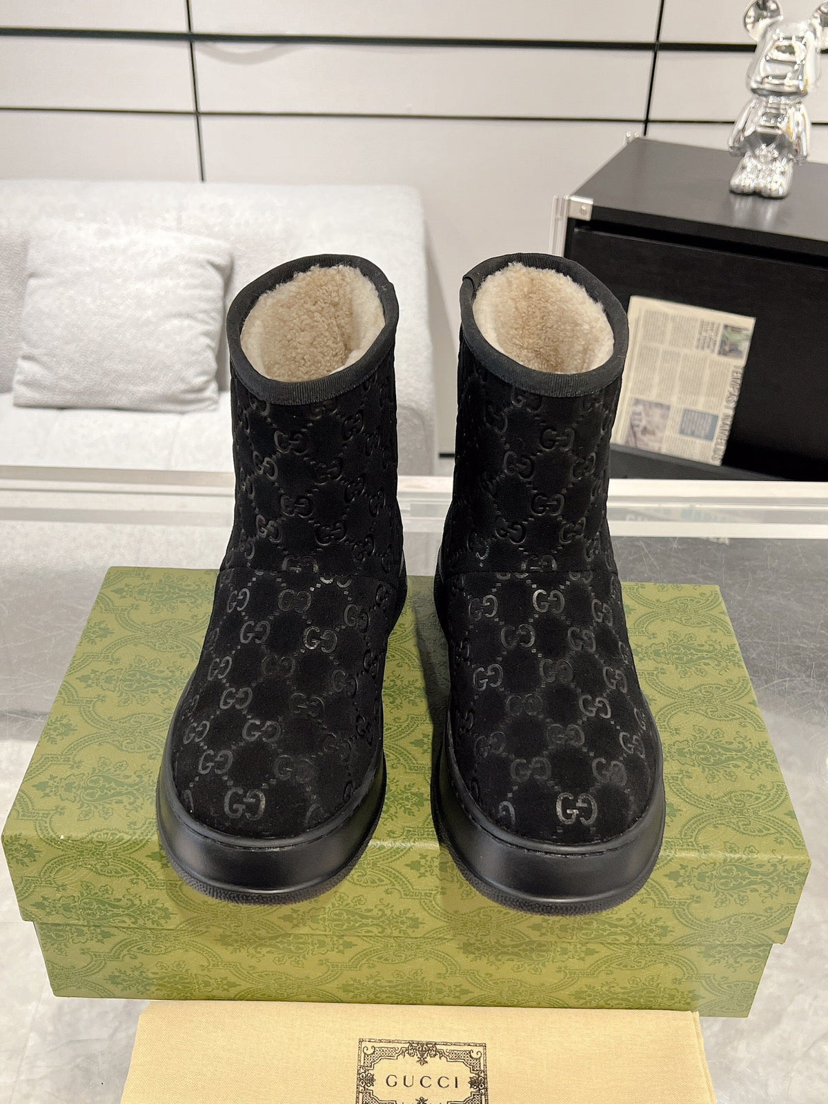 Women’s Shearling Snow Boots