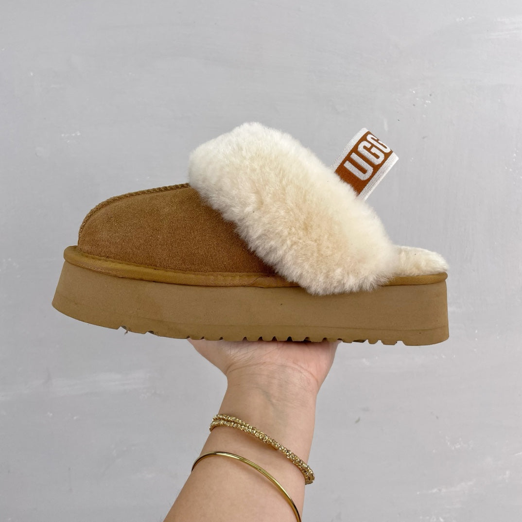 Women’s Thick-Sole Snow Slippers