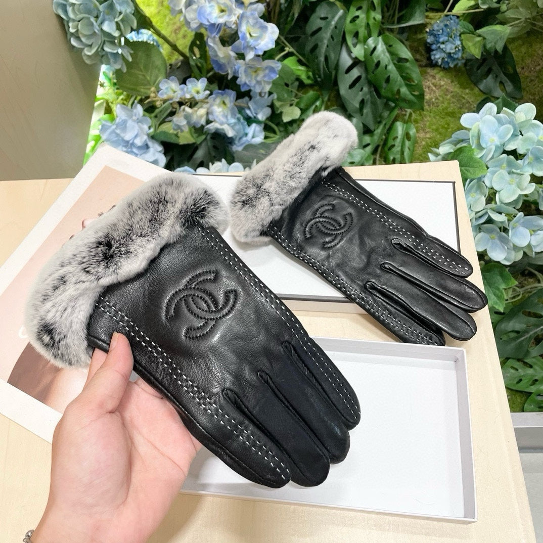 Luxury Sheepskin Gloves with Rabbit Fur Lining