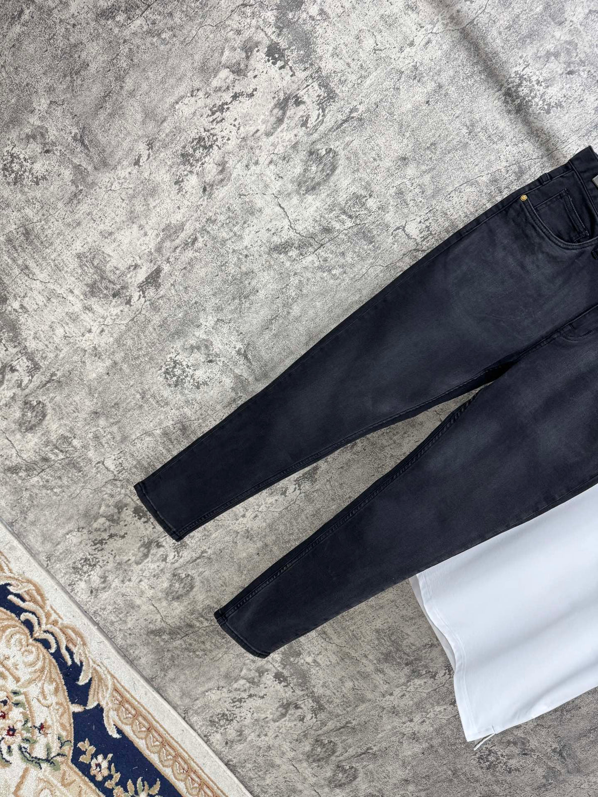 Men’s Slim-Fit Stretch Jeans