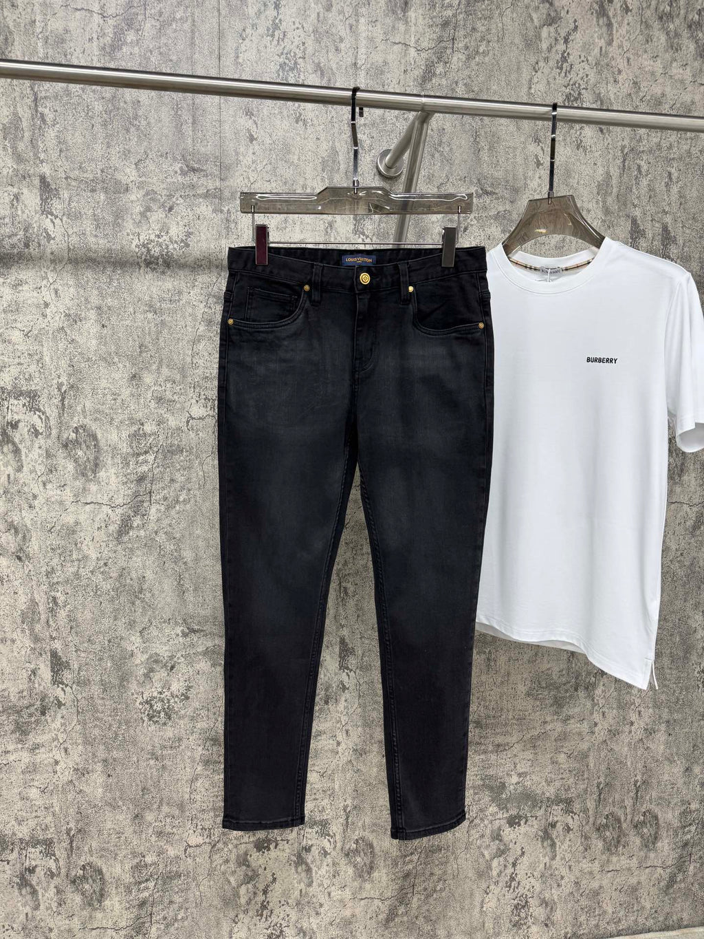 Men’s Slim-Fit Stretch Jeans