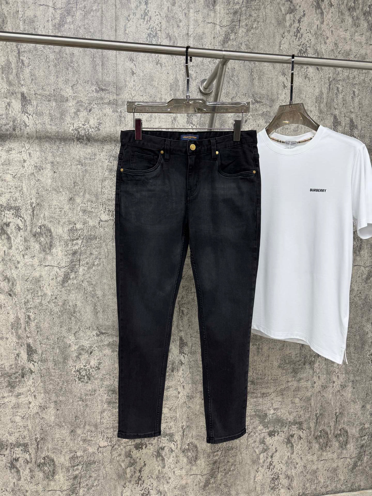 Men’s Slim-Fit Stretch Jeans
