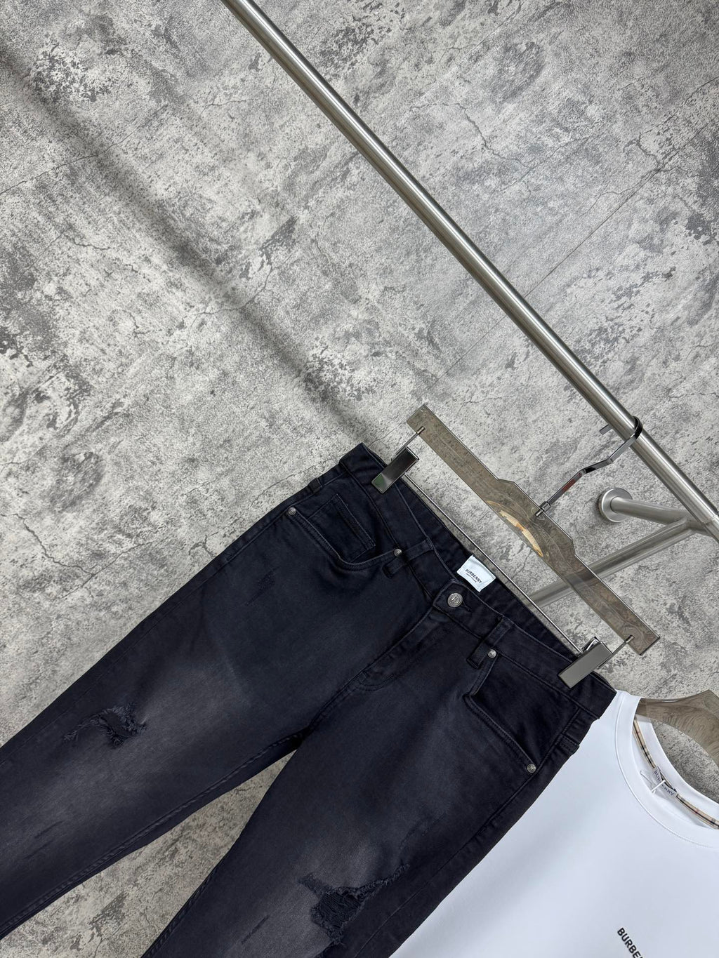 Men’s Slim-Fit Stretch Jeans