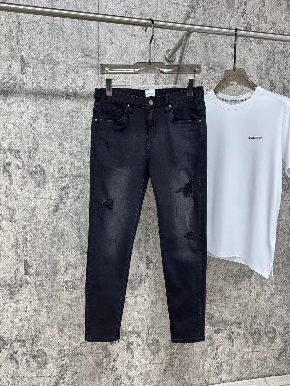 Men’s Slim-Fit Stretch Jeans