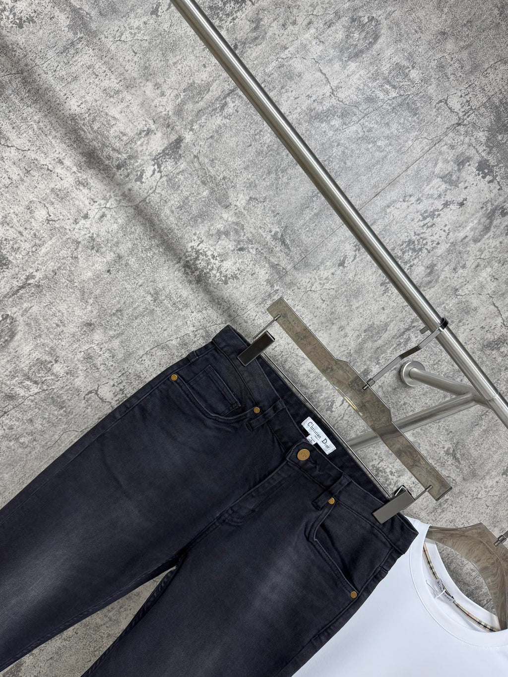 Men’s Slim-Fit Stretch Jeans