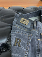Men’s Slim Straight-Leg Stretch Denim Jeans