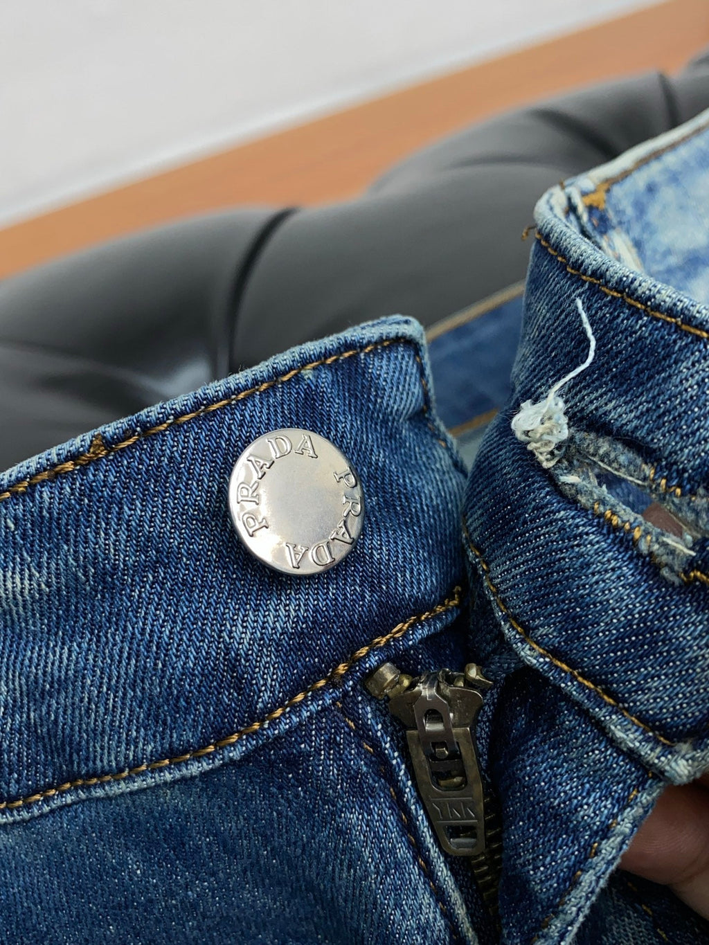 Men’s Straight-Leg Stretch Denim Jeans