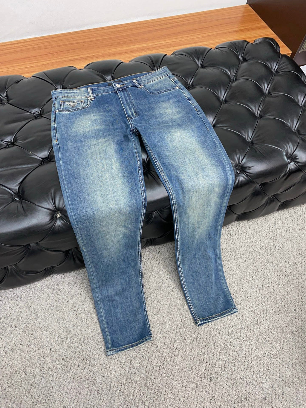 Men’s Straight-Leg Stretch Denim Jeans