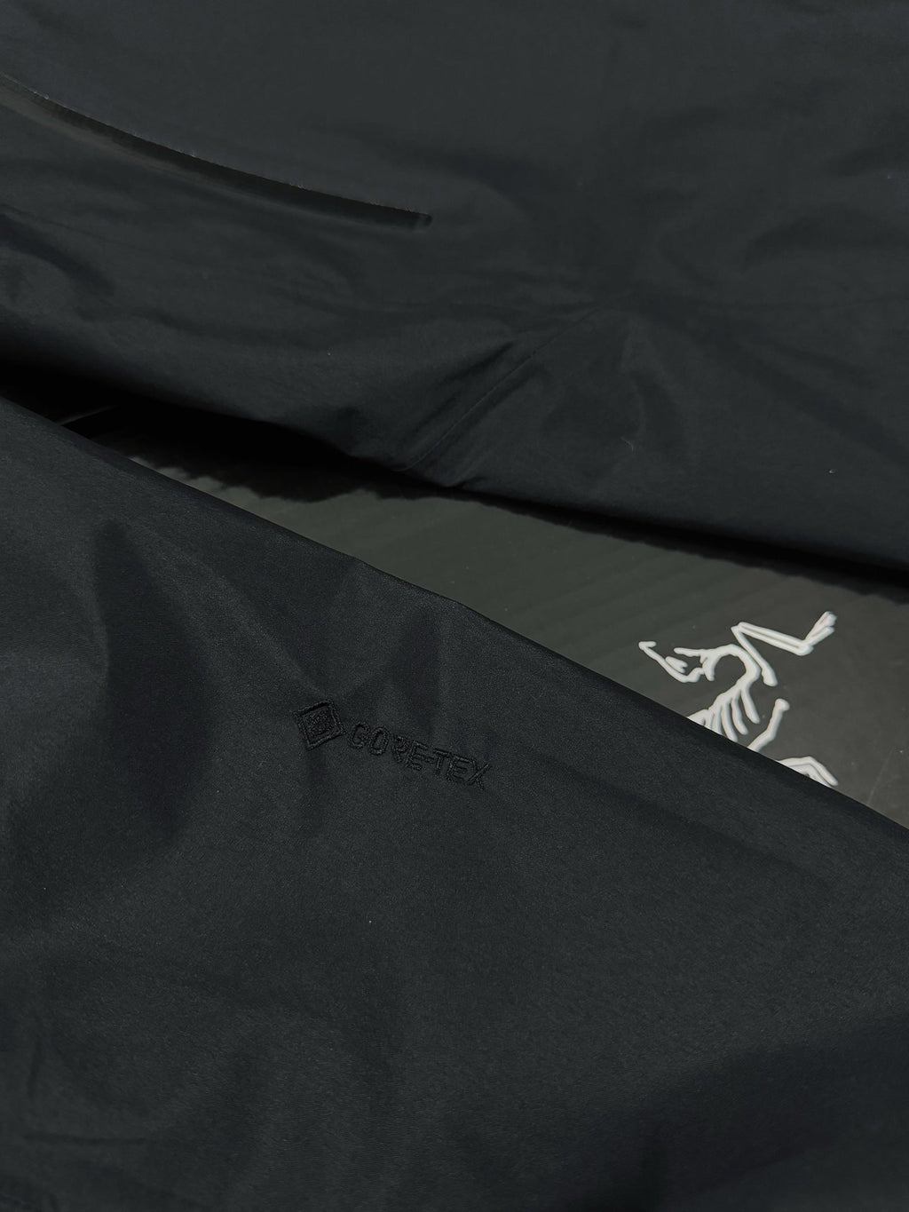 Beta Lightweight 2024 Hooded Jacket