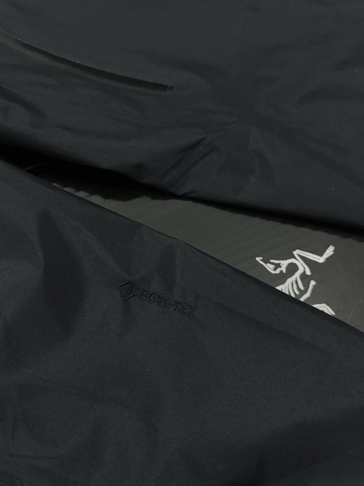 Beta Lightweight 2024 Hooded Jacket