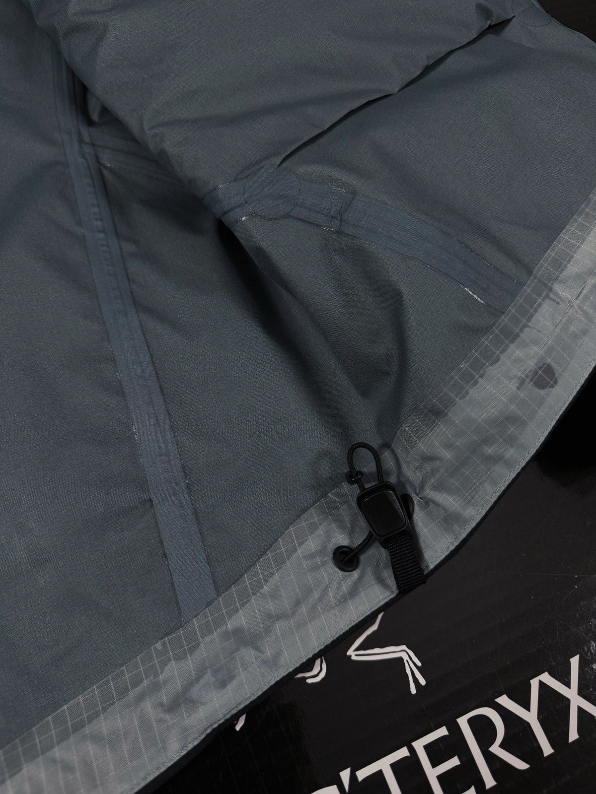 Beta Lightweight 2024 Hooded Jacket