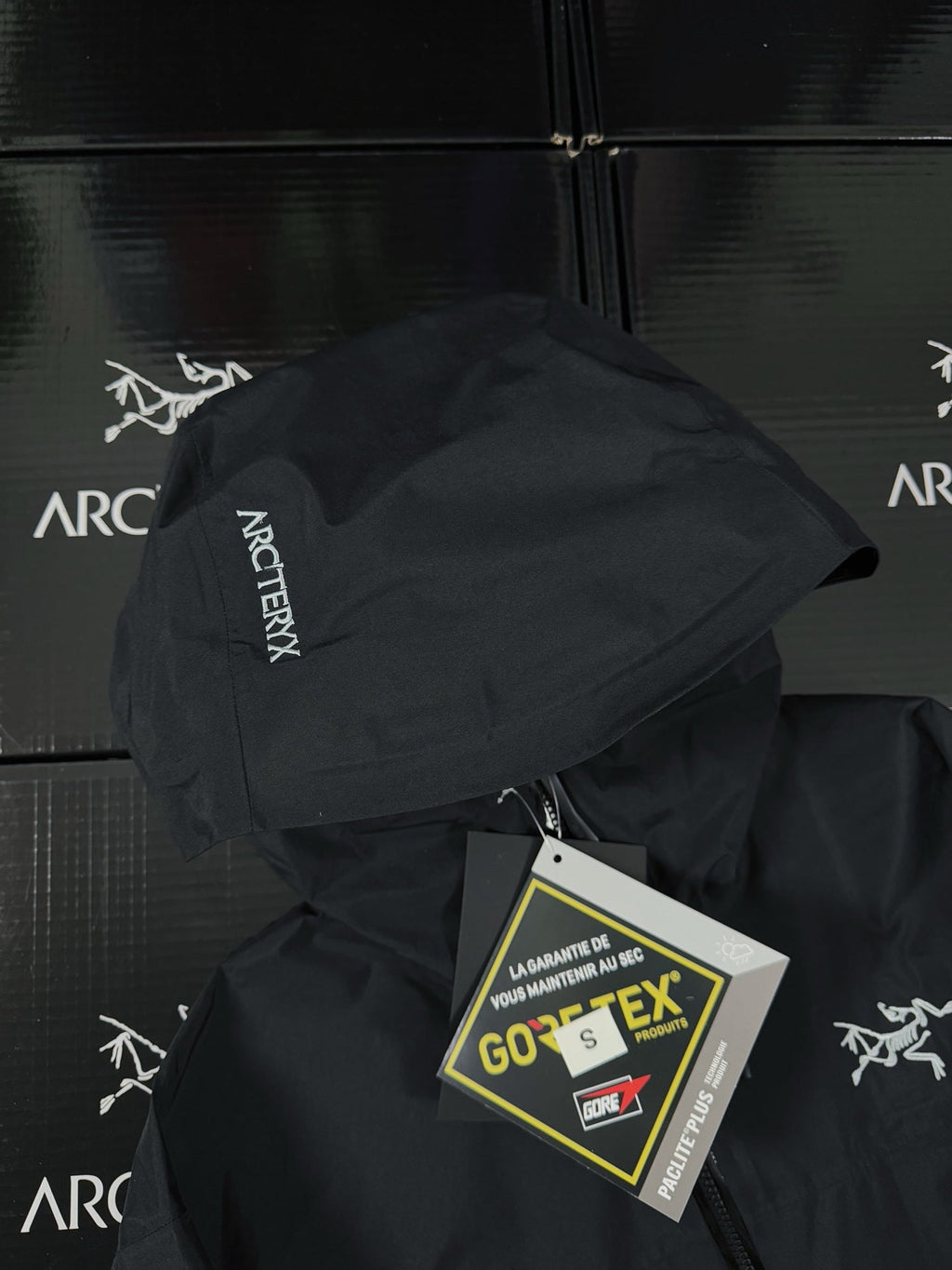 Beta Lightweight 2024 Hooded Jacket
