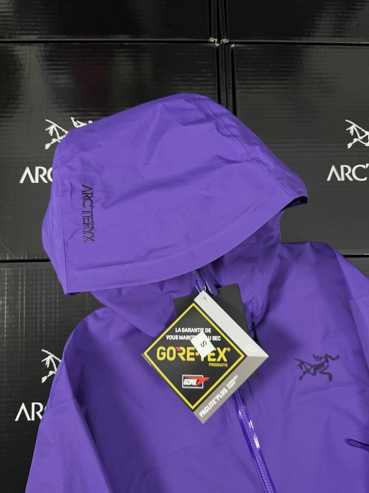 Beta Lightweight 2024 Hooded Jacket