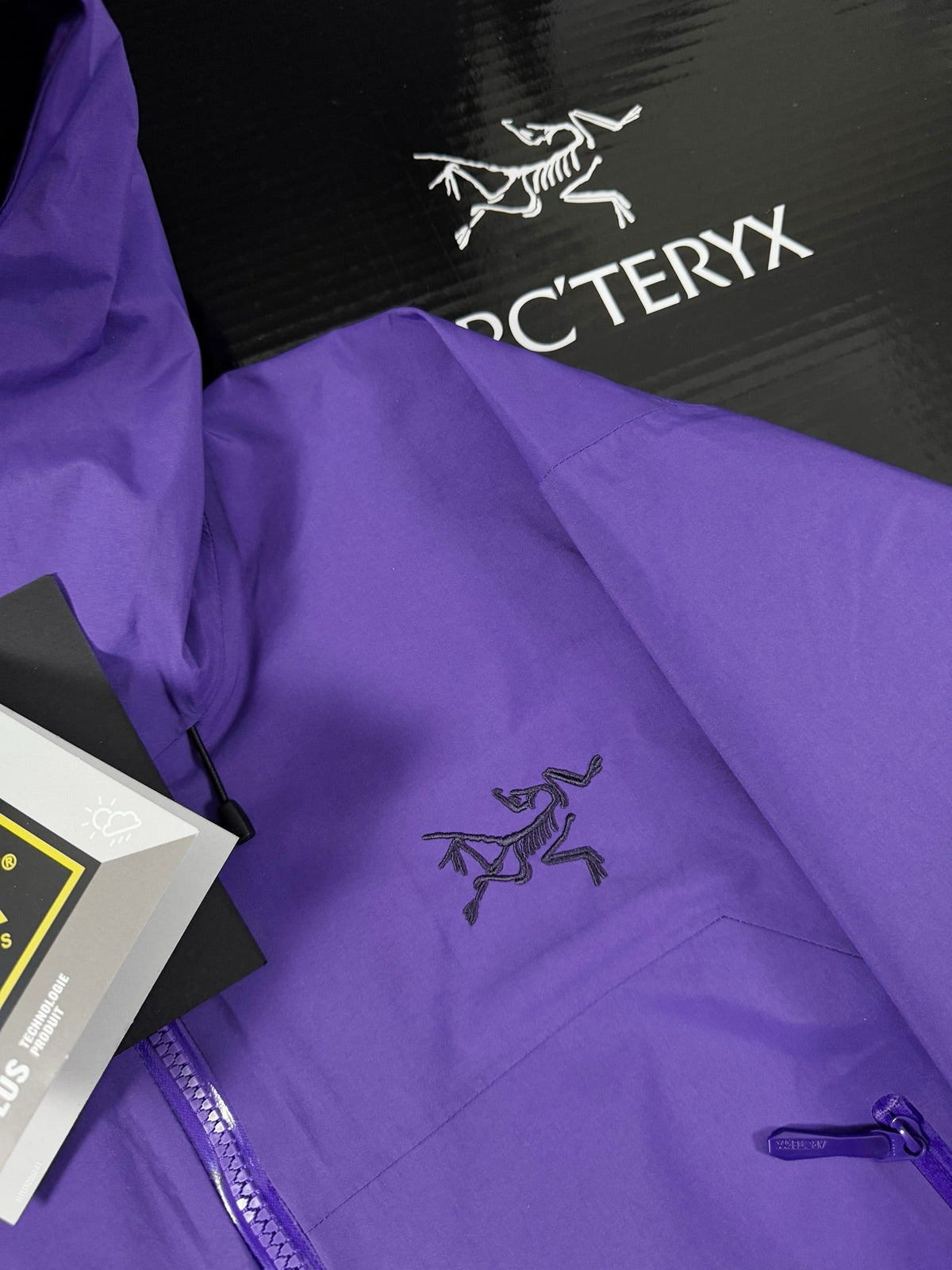 Beta Lightweight 2024 Hooded Jacket