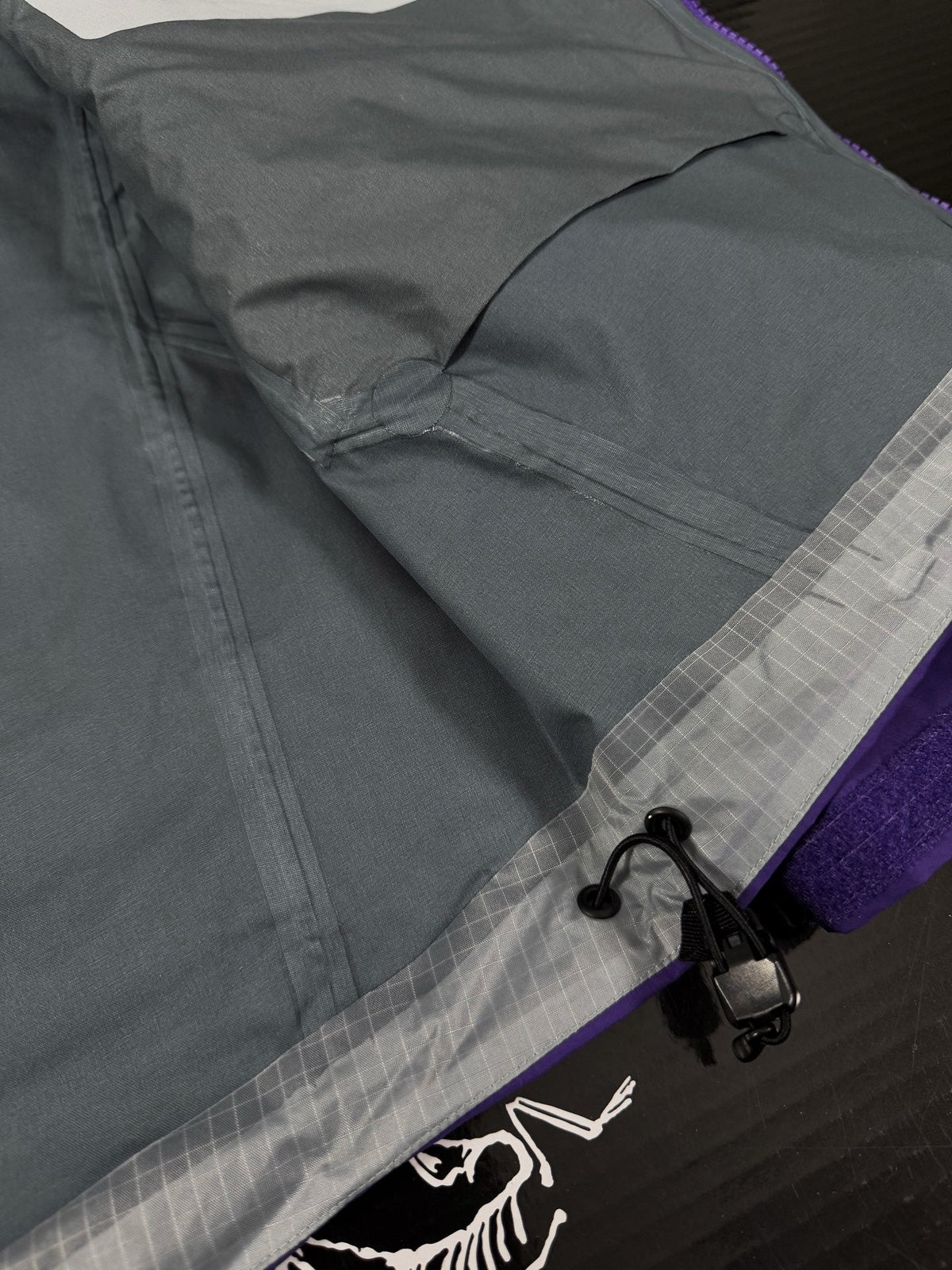 Beta Lightweight 2024 Hooded Jacket