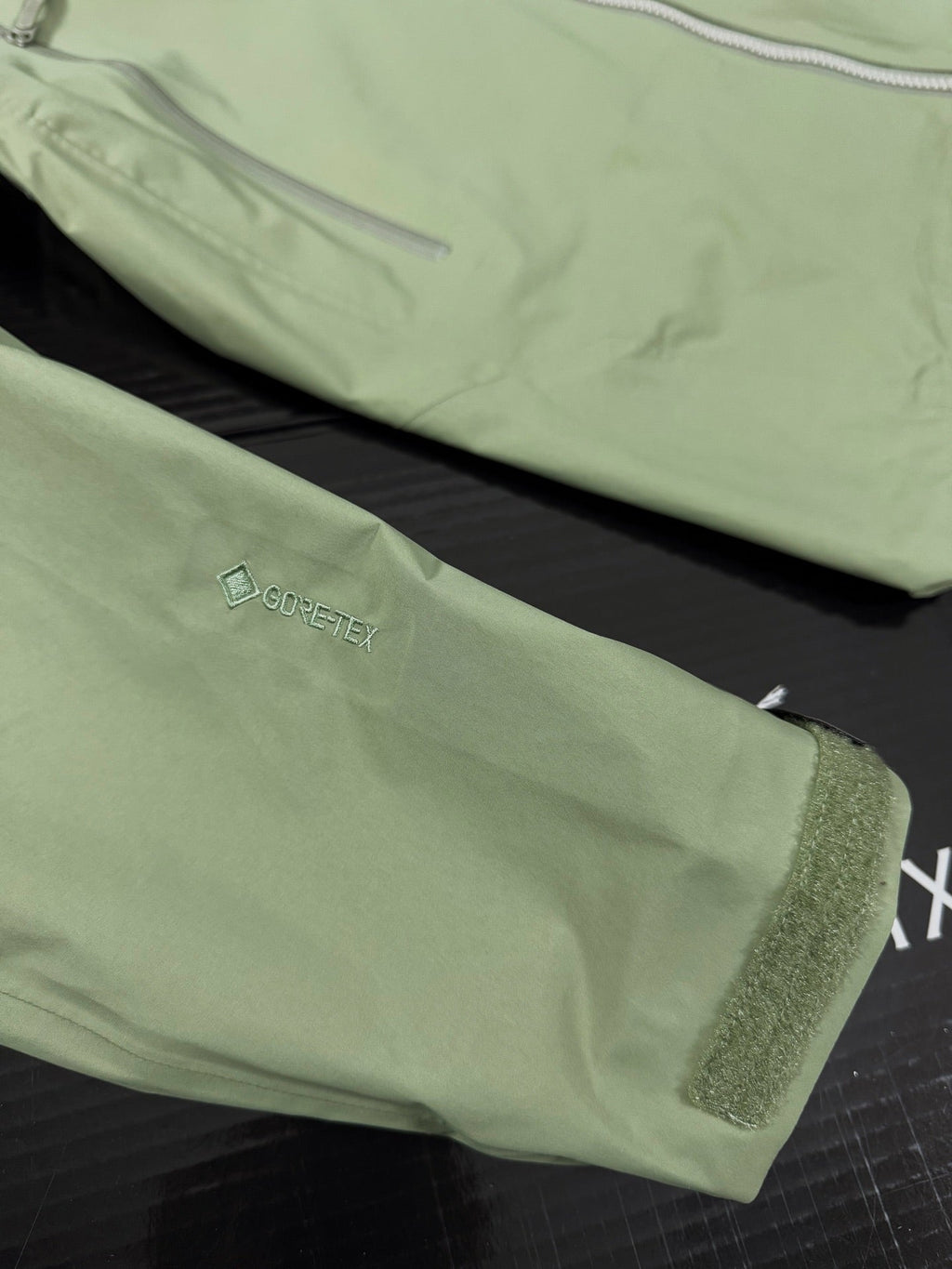 Beta Lightweight 2024 Hooded Jacket