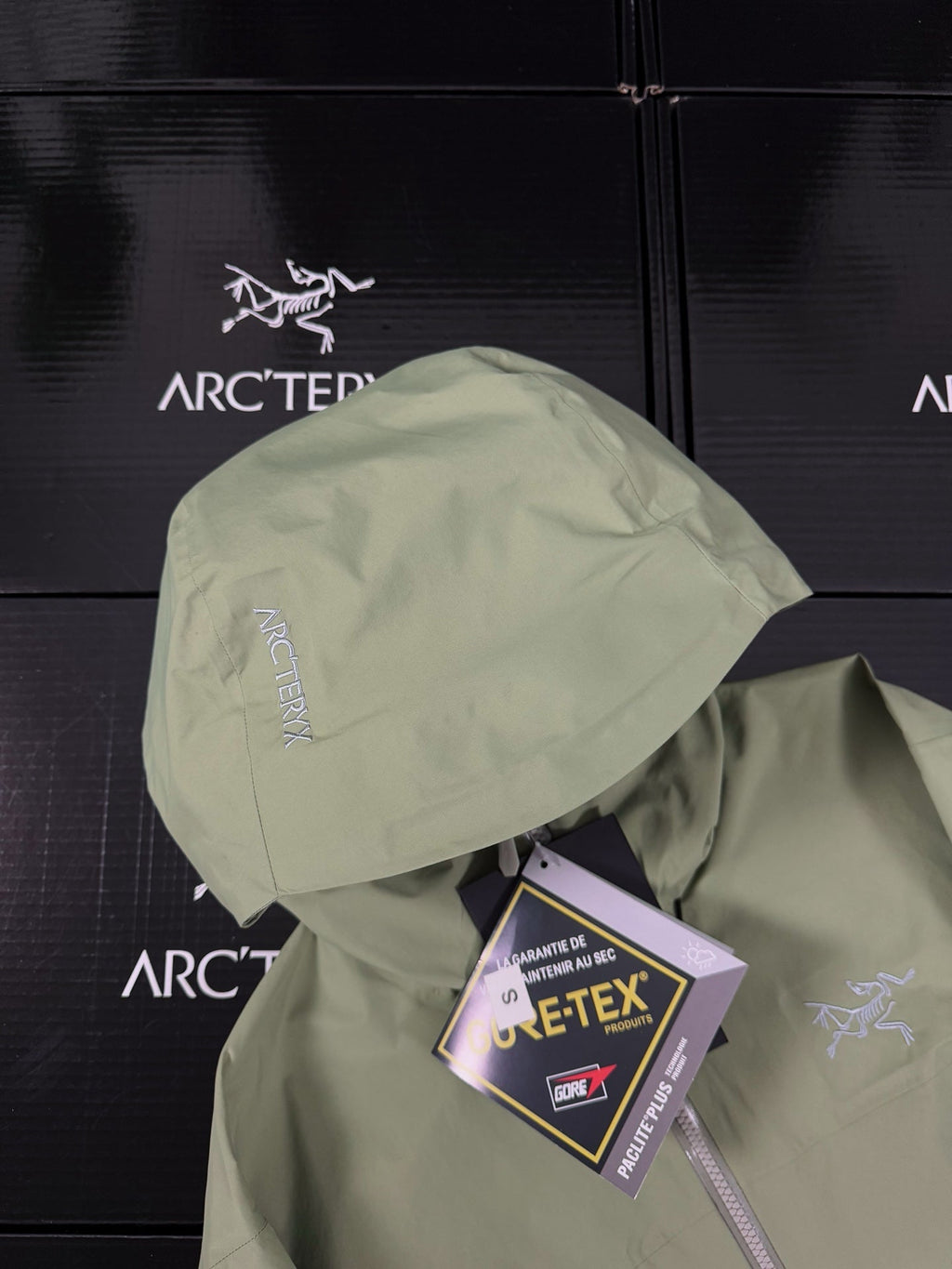 Beta Lightweight 2024 Hooded Jacket