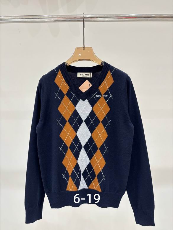 Oxford Argyle V-Neck Sweater